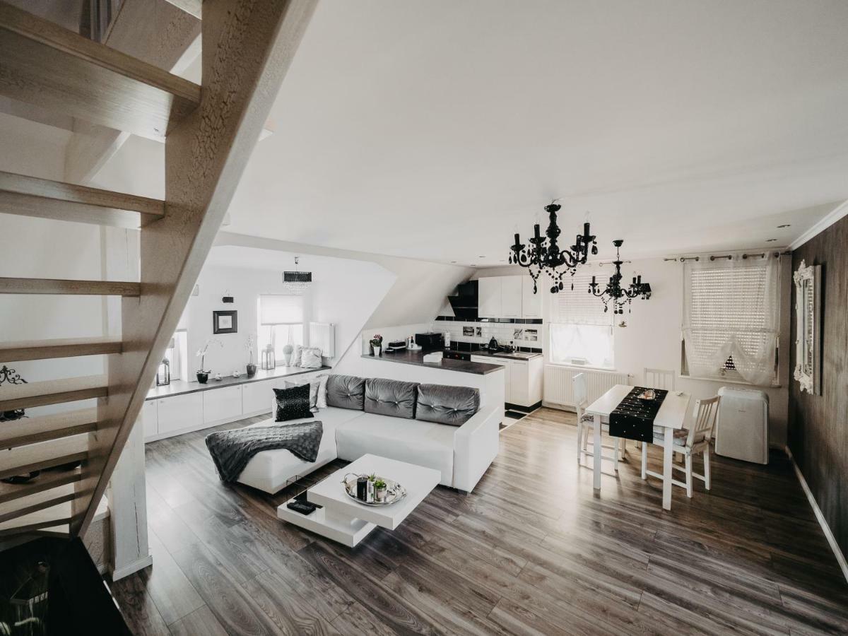 Apartament Rynek Pniewy Pniewy  ภายนอก รูปภาพ