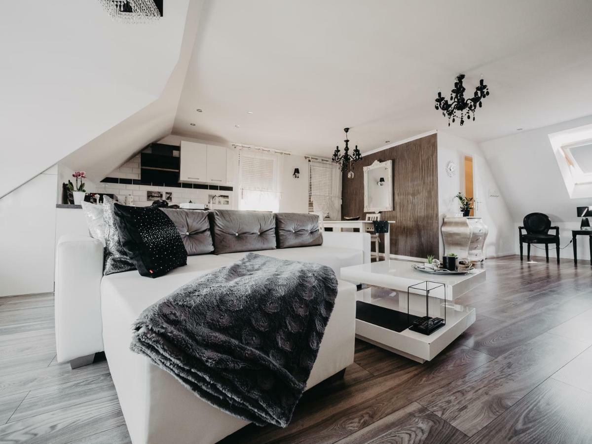 Apartament Rynek Pniewy Pniewy  ภายนอก รูปภาพ