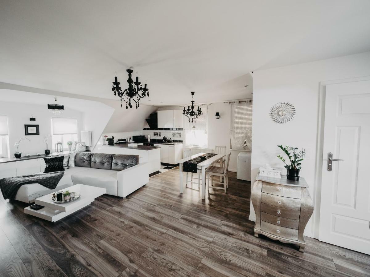 Apartament Rynek Pniewy Pniewy  ภายนอก รูปภาพ