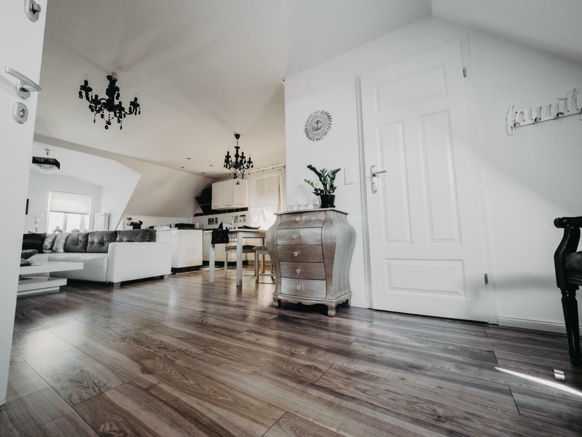 Apartament Rynek Pniewy Pniewy  ภายนอก รูปภาพ